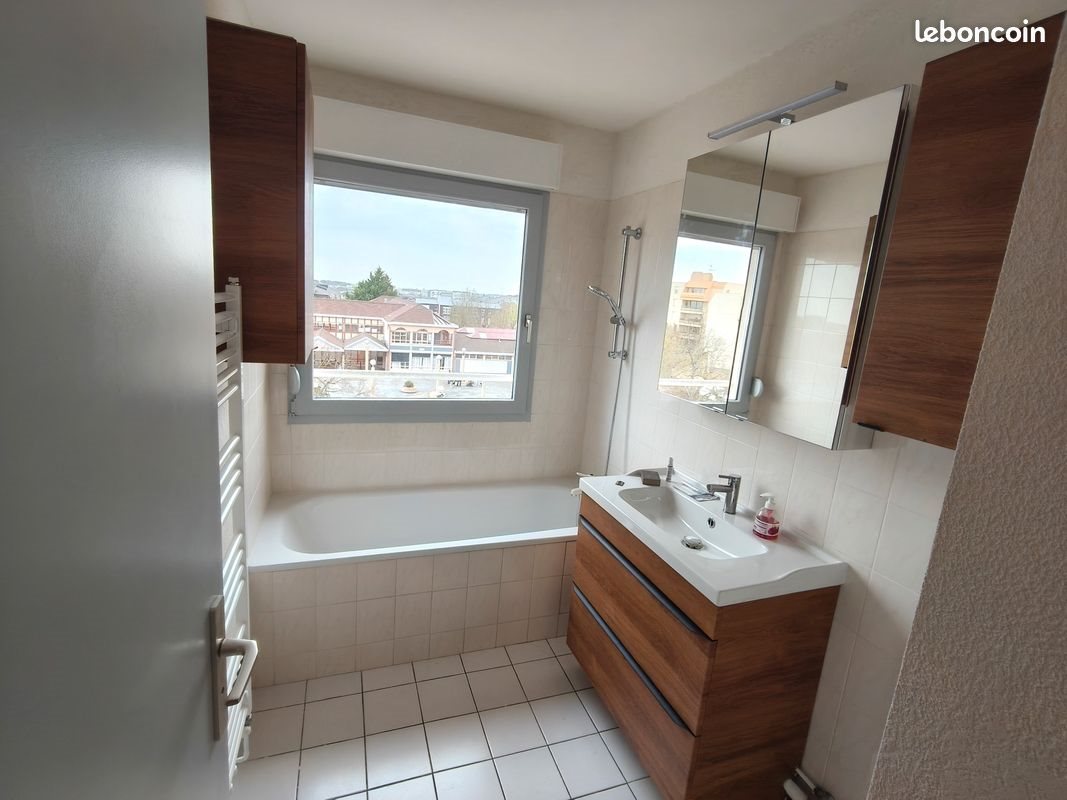 Appartement à louer, 79m², Fontaine-lès-Dijon