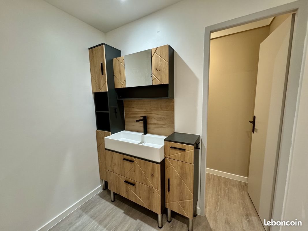 Appartement à louer, 62m², Valencin