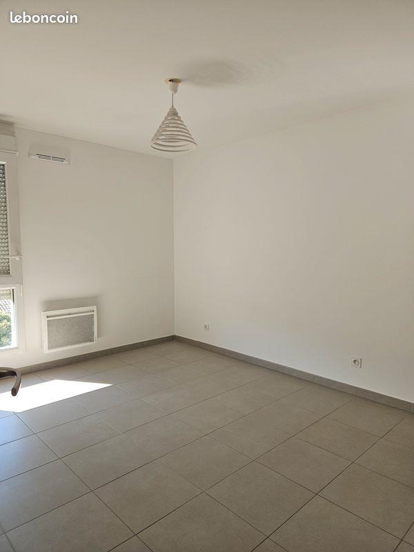 Appartement à louer, 61m², Marseille 5ème