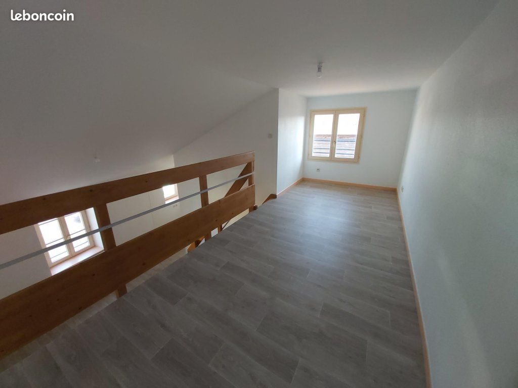 Appartement à louer, 81m², Euville