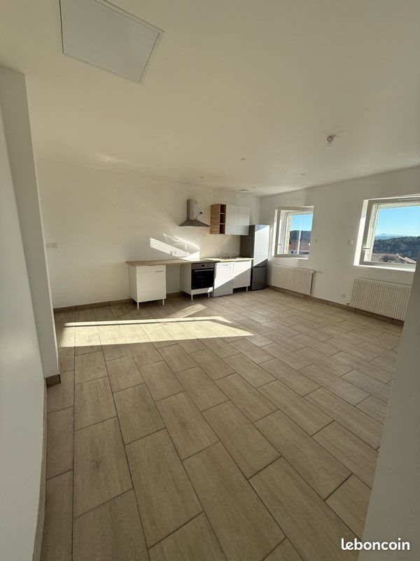 Appartement à louer, 70m², Sainte-Sigolène