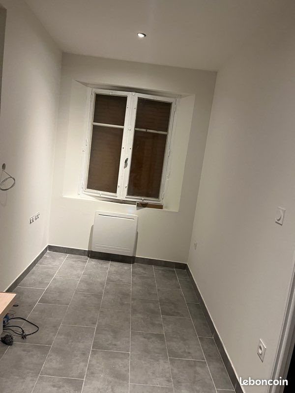 Appartement à louer, 28m², Pont-Saint-Esprit