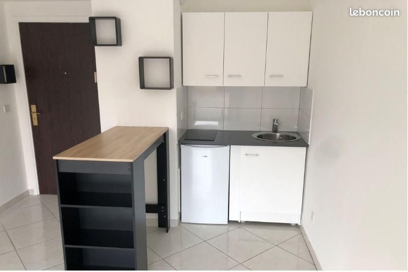 Appartement à louer, 29m², Marseille 8ème