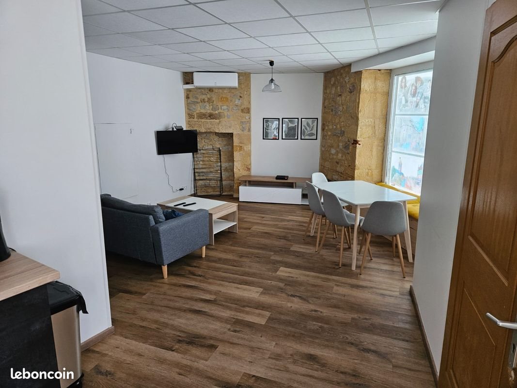 Appartement à louer, 65m², Gourdon