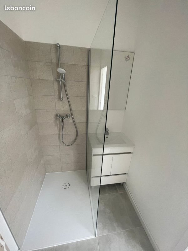 Appartement à louer, 25m², Trets