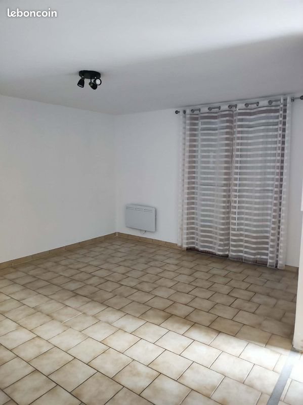 Maison à louer, 65m², Jonzac