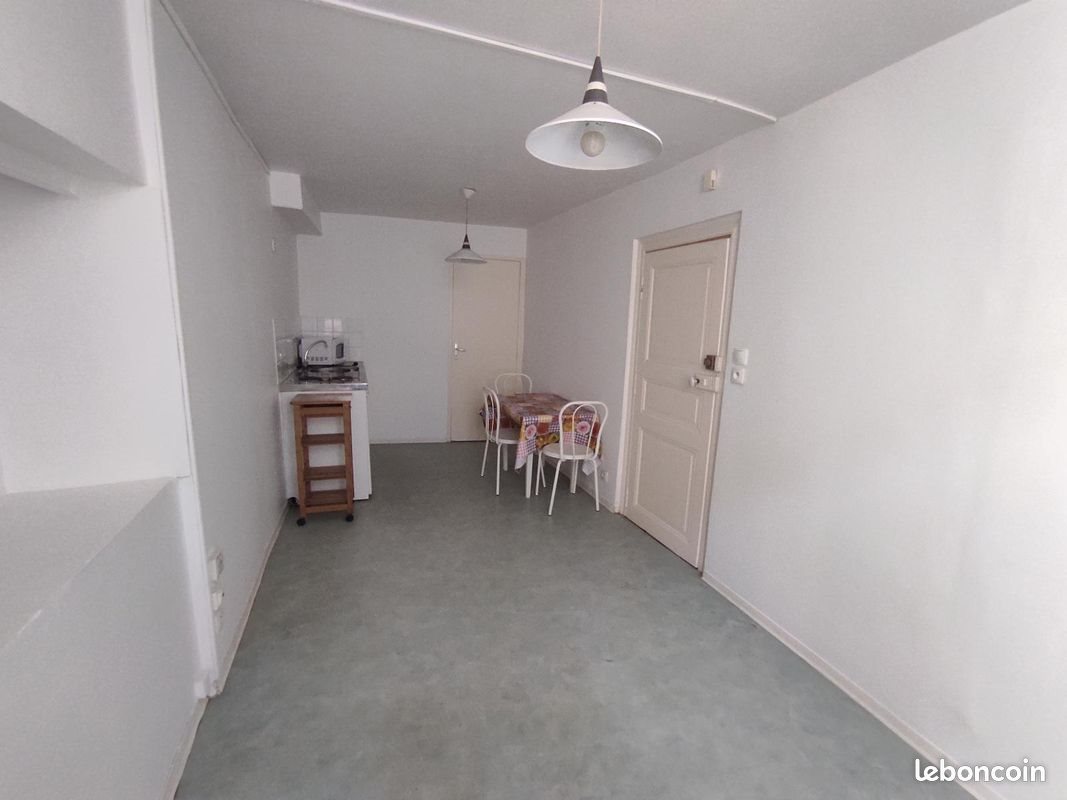 Appartement à louer, 17m², Millau
