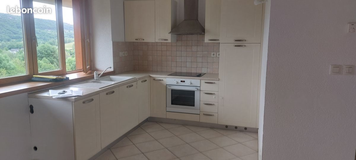 Appartement à louer, 108m², Sillingy