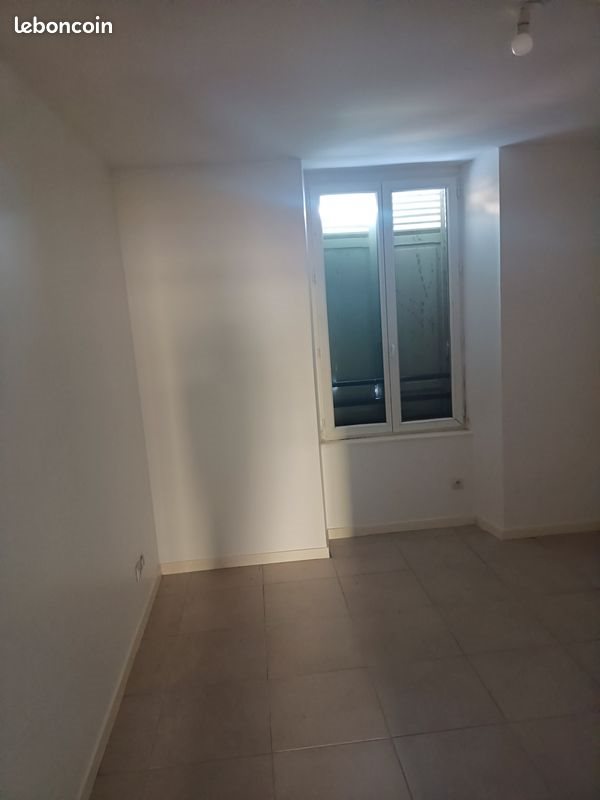Appartement à louer, 48m², Cravanche