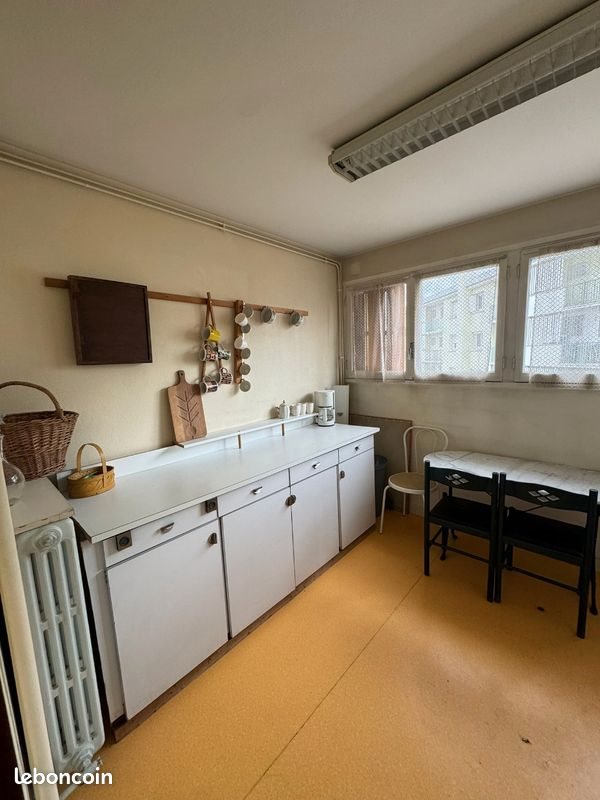 Appartement à louer, 43m², Saint-Priest-en-Jarez