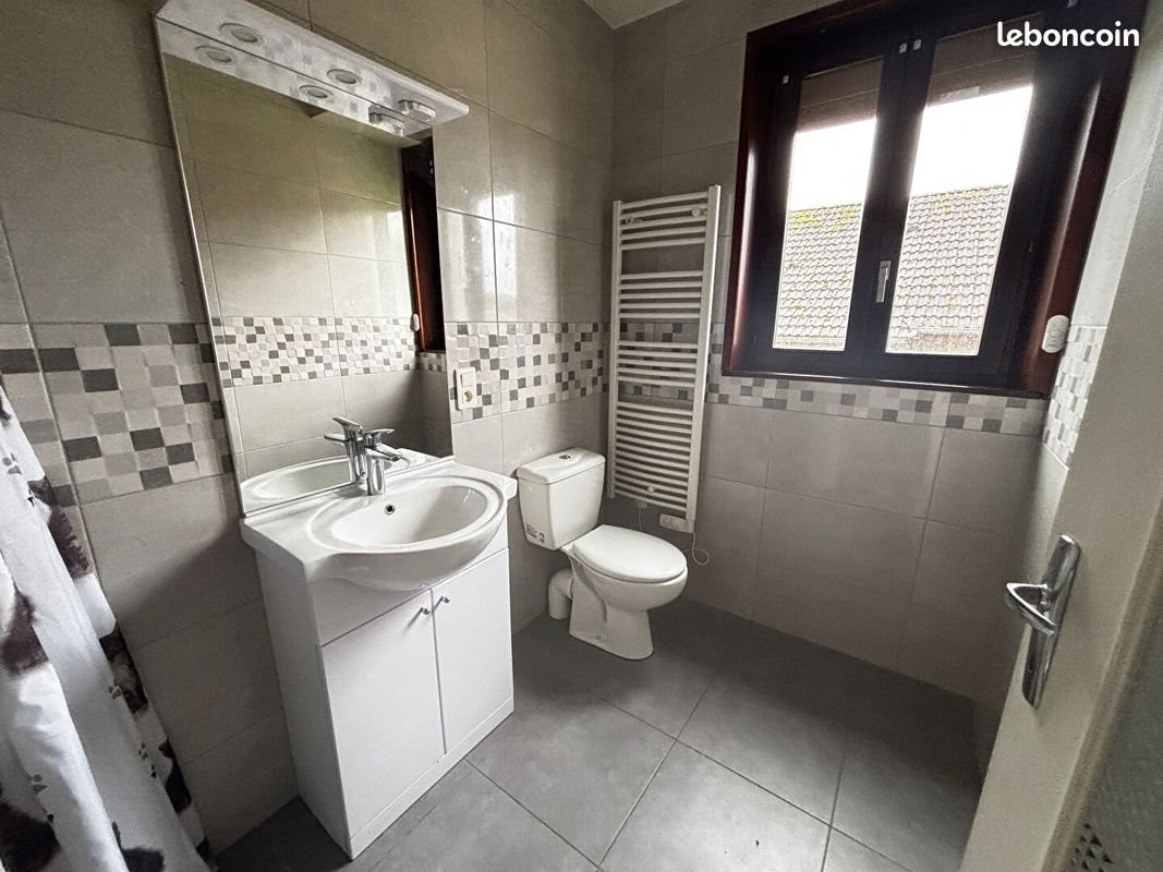 Maison à louer, 88m², Breuches