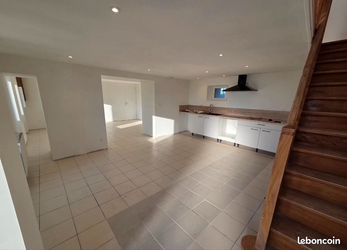 Maison à louer, 100m², Cerisy-la-Salle