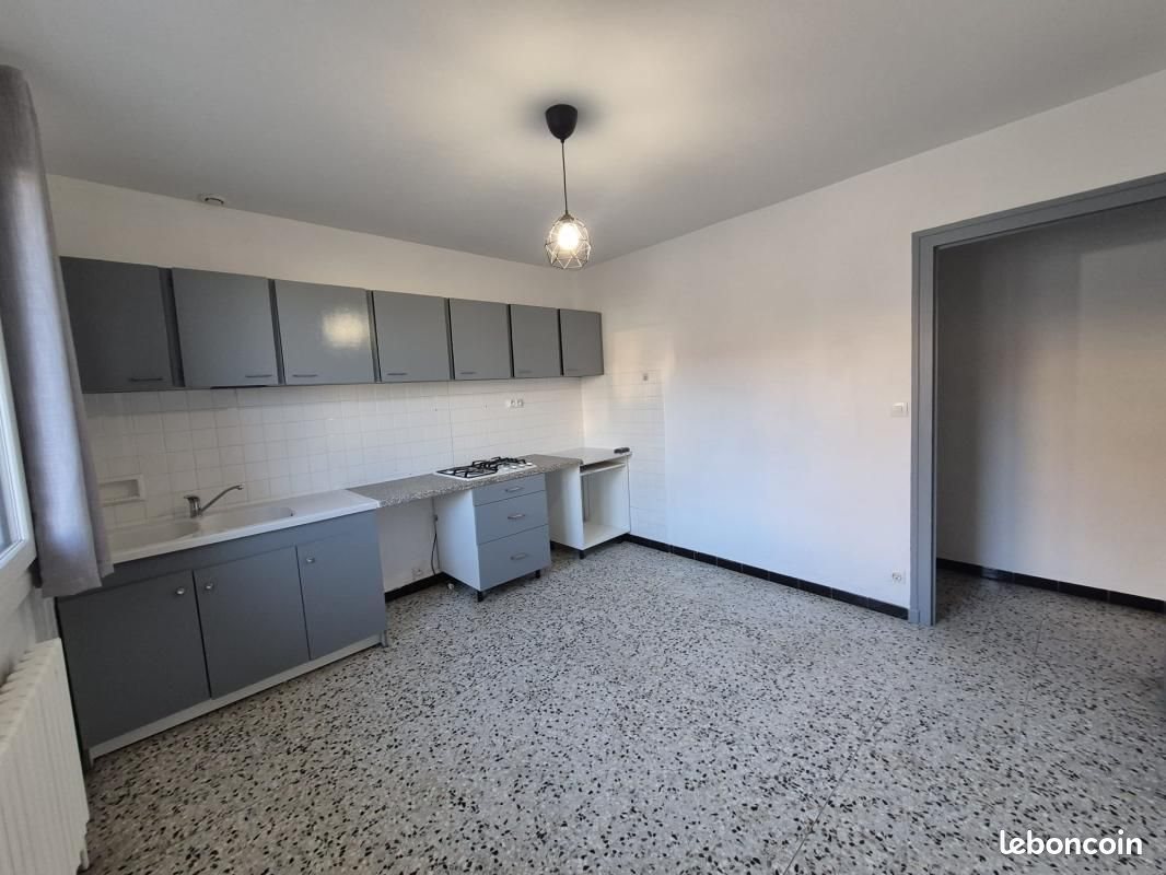 Maison à louer, 69m², Saint-Marcellin-en-Forez