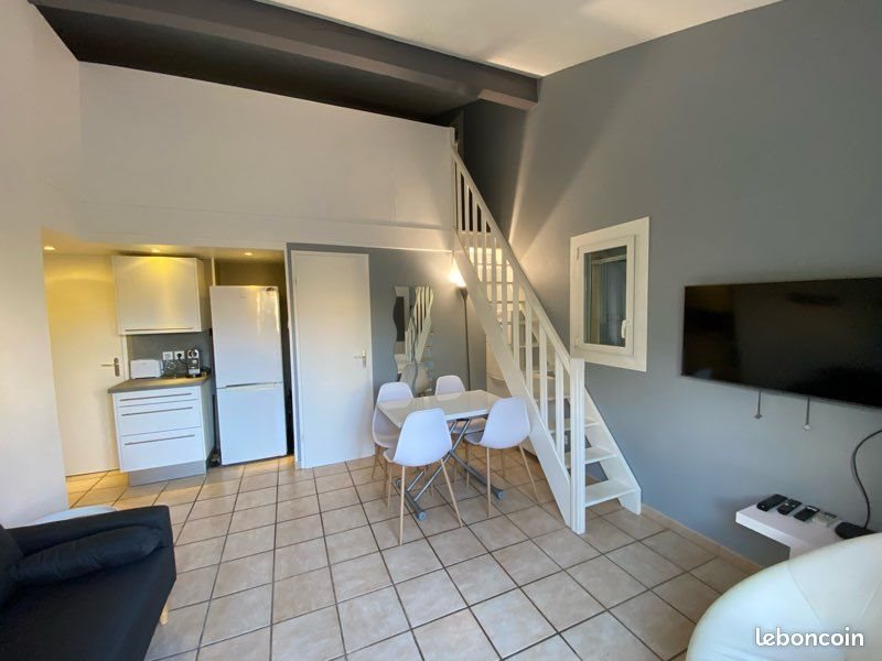 Maison à louer, 35m², Eyguières