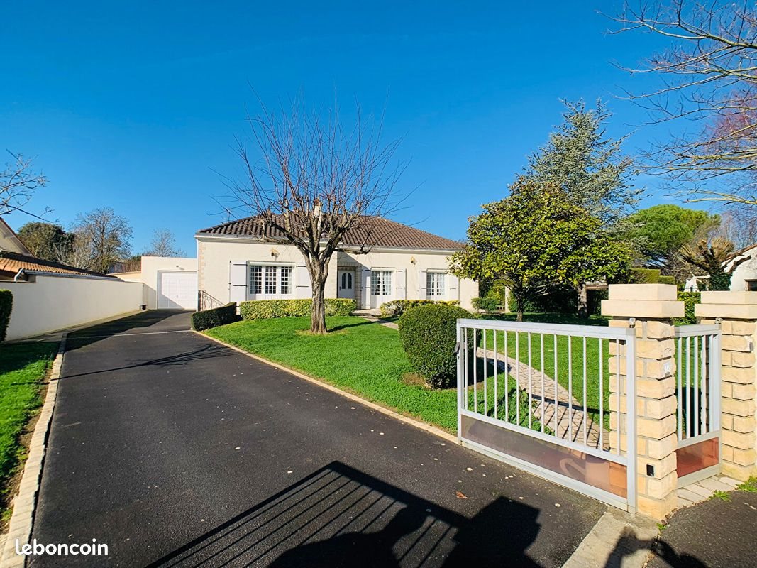 Maison à vendre, 154m², Aiffres