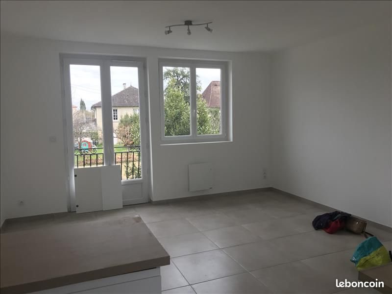 Maison à louer, 75m², Terrasson-Lavilledieu