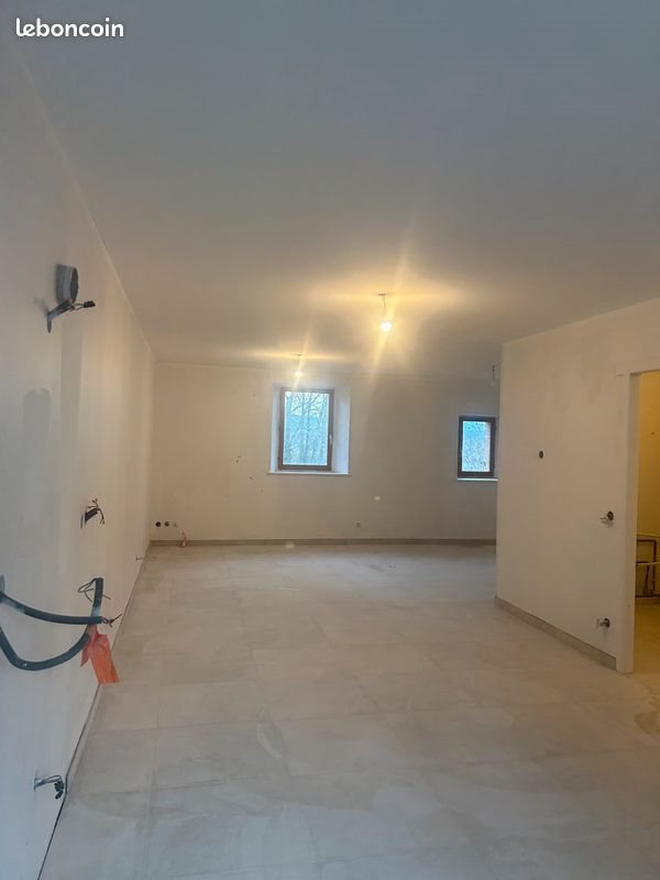 Maison à louer, 150m², Savigny