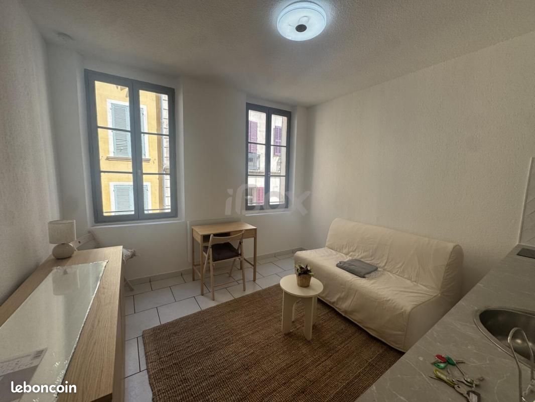 Appartement à louer, 16m², Toulon