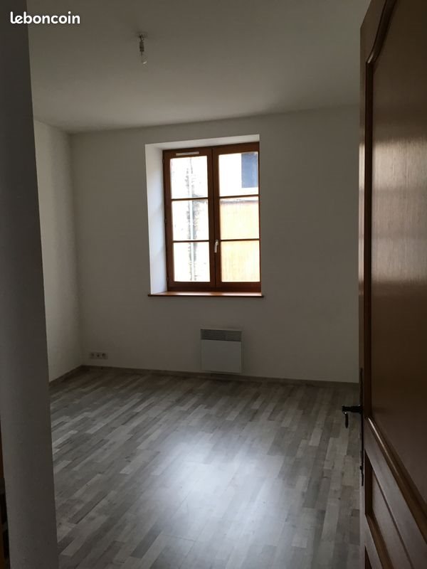 Appartement à louer, 76m², Chardogne