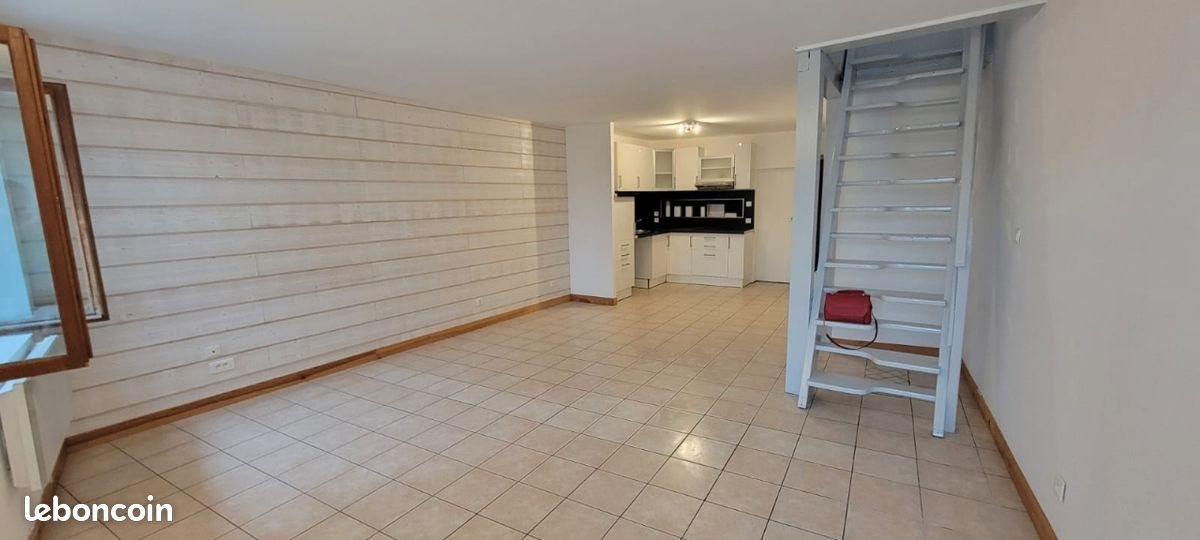 Appartement à louer, 70m², Saint-Victor-de-Malcap