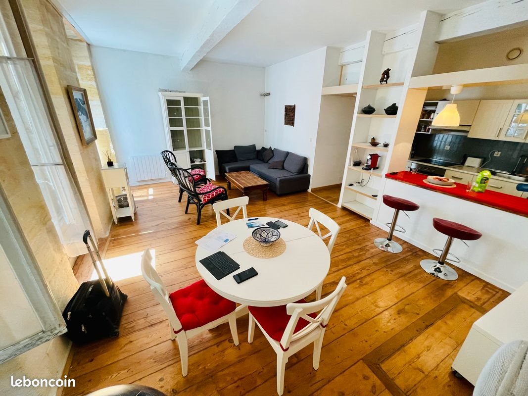 Appartement à louer, 67m², Bordeaux