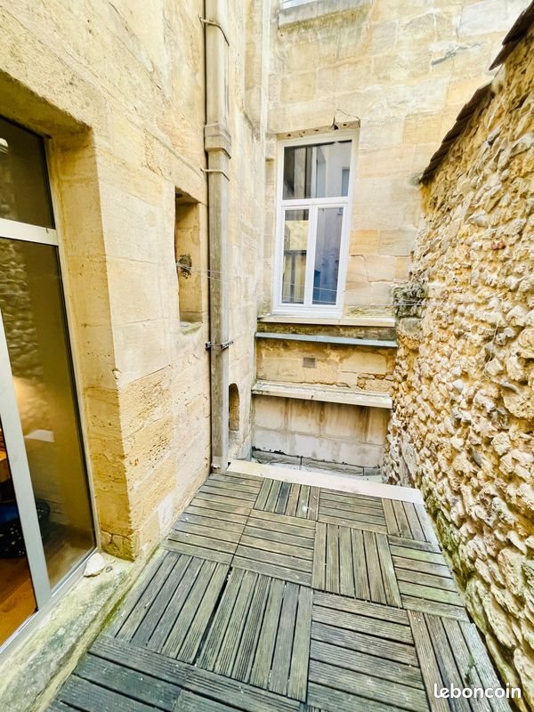 Appartement à louer, 67m², Bordeaux