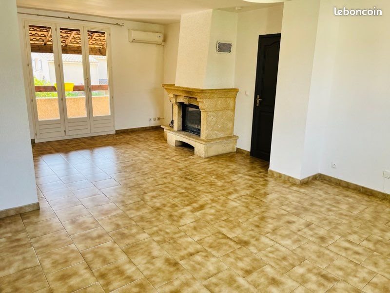 Maison à louer, 65m², Saint-Zacharie