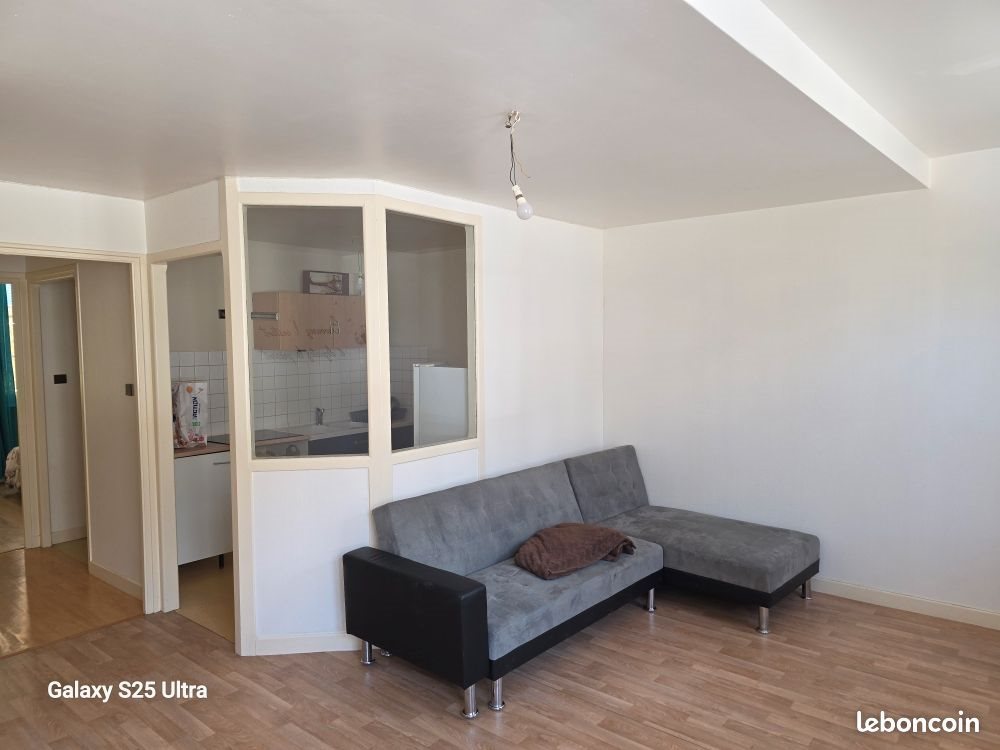 Appartement à louer, 43m², Sedan