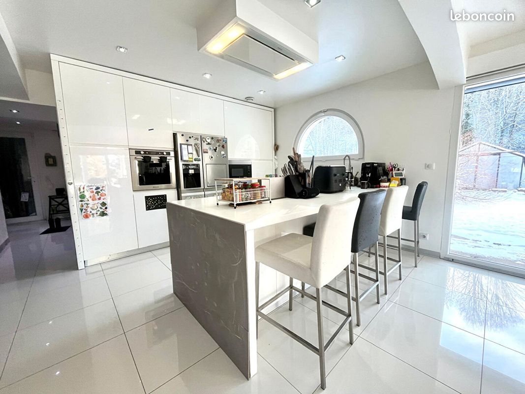 Maison à vendre, 259m², Villers-le-Lac