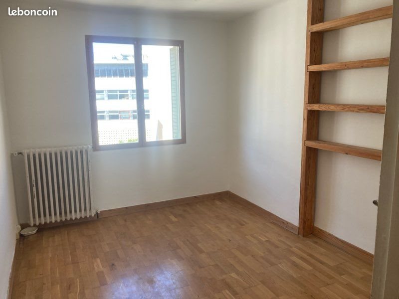 Appartement à louer, 75m², Nîmes
