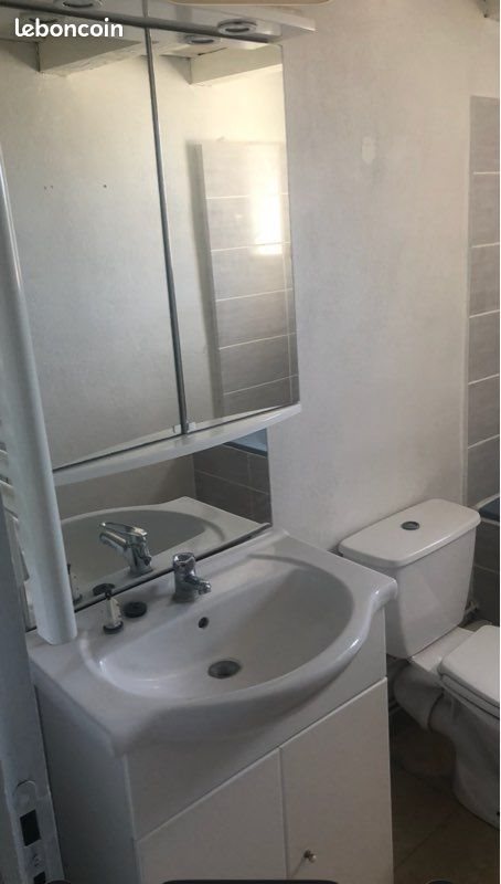 Appartement à louer, 26m², Domazan