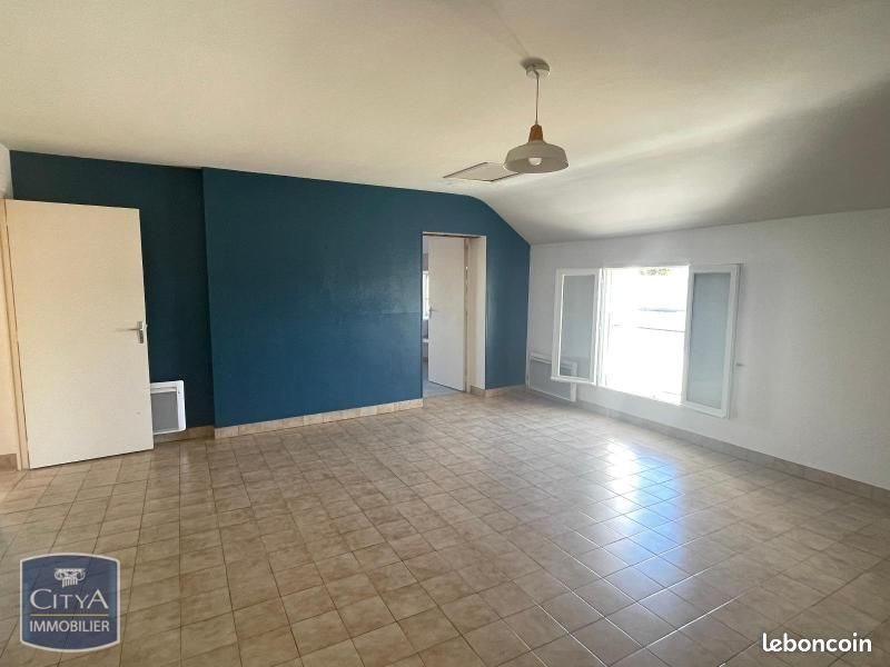 Appartement à louer, 97m², Distré