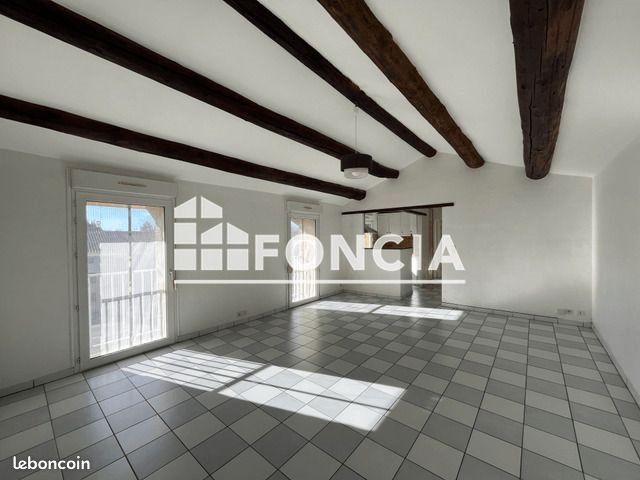 Appartement à louer, 69m², Courthézon