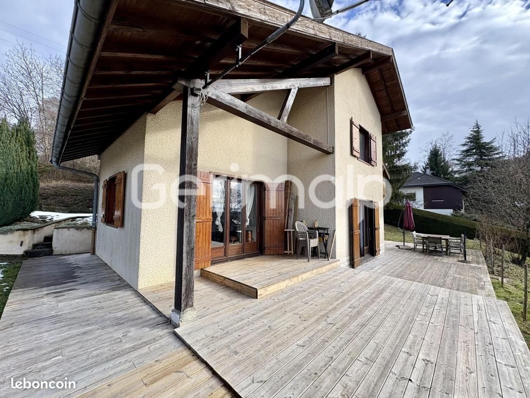 Maison à louer, 117m², Villaz