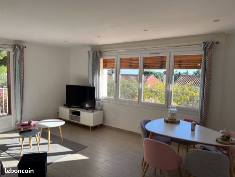 Appartement à louer, 72m², Le Lavandou