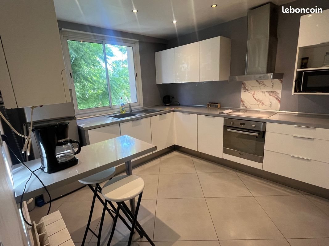 Appartement à louer, 71m², Toulon