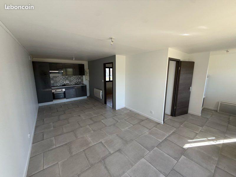 Maison à louer, 40m², Truyes