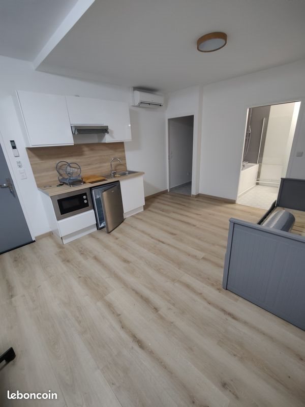 Appartement à louer, 27m², Reims