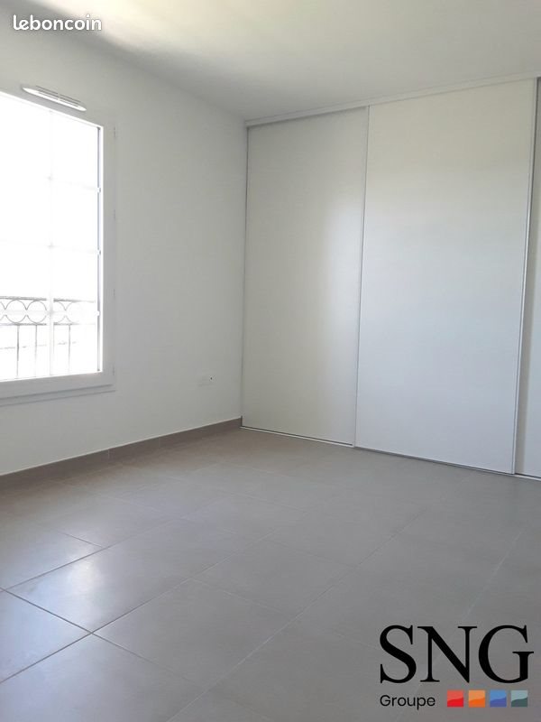 Maison à louer, 77m², Aigues-Mortes