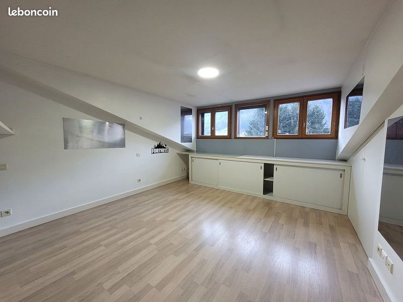 Appartement à louer, 138m², Thônes