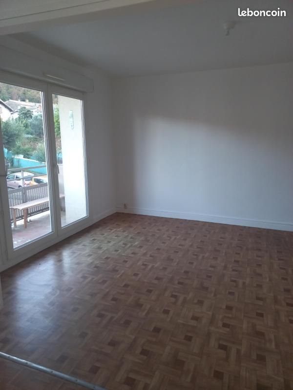 Appartement à louer, 71m², Les Roches-de-Condrieu