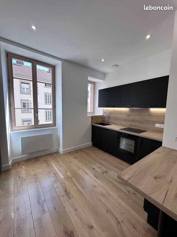 Appartement à louer, 79m², Grenoble