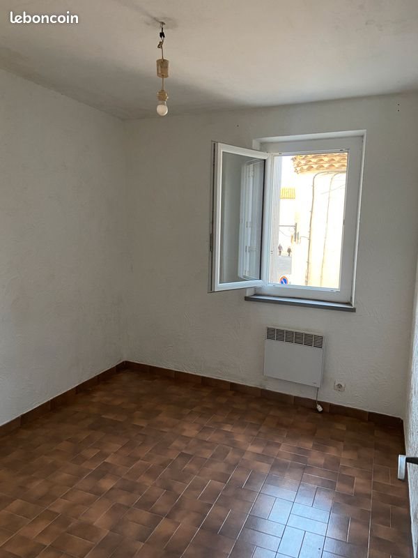 Maison à louer, 70m², Paraza