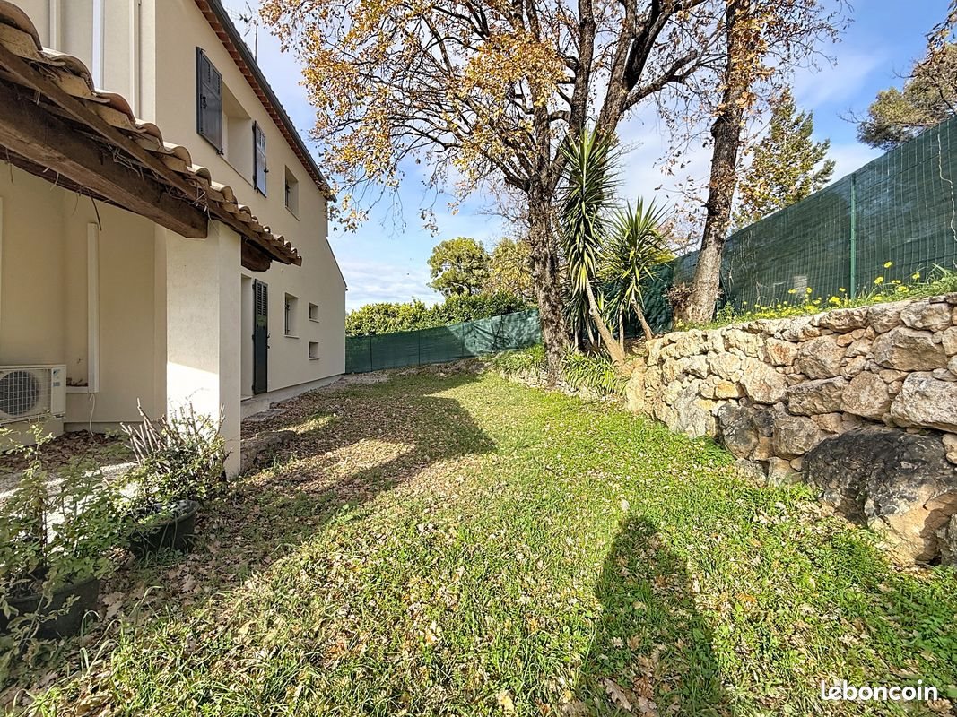 Maison à louer, 145m², La Gaude
