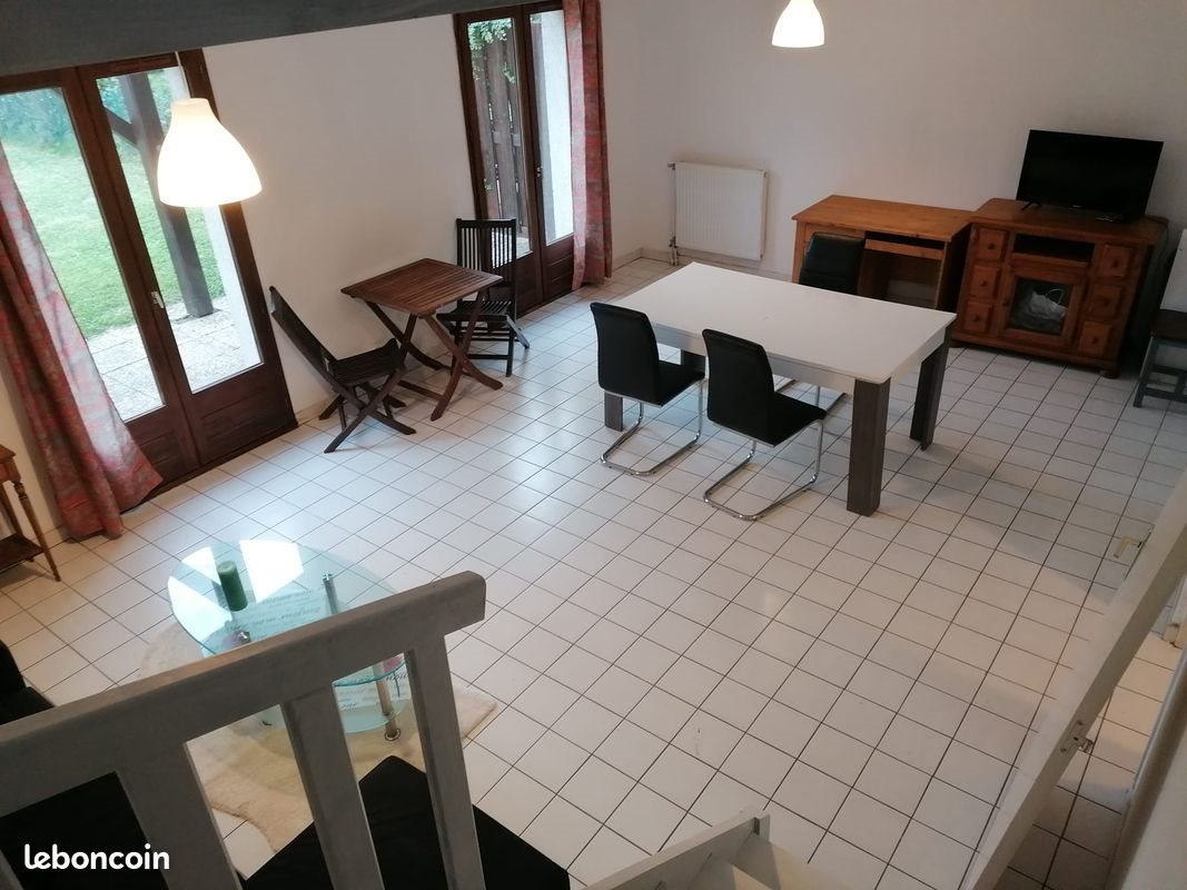 Maison à louer, 102m², Crolles