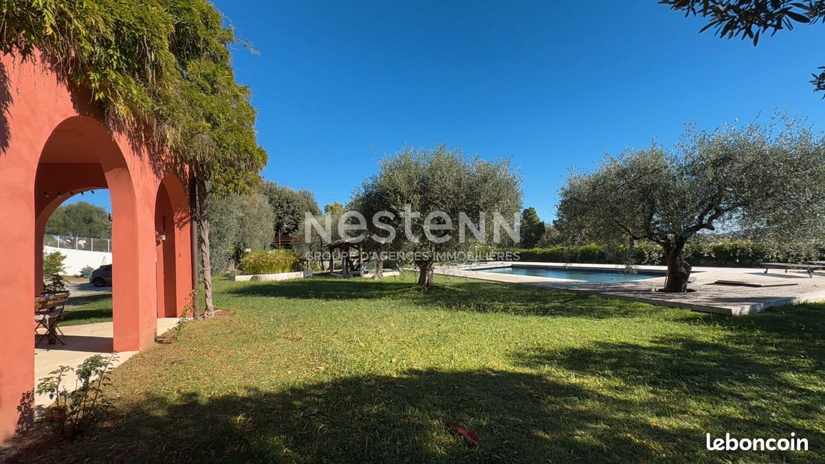 Maison à louer, 264m², Nice