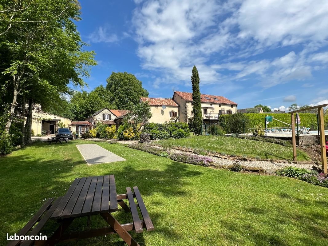 Maison à vendre, 336m², Montirat