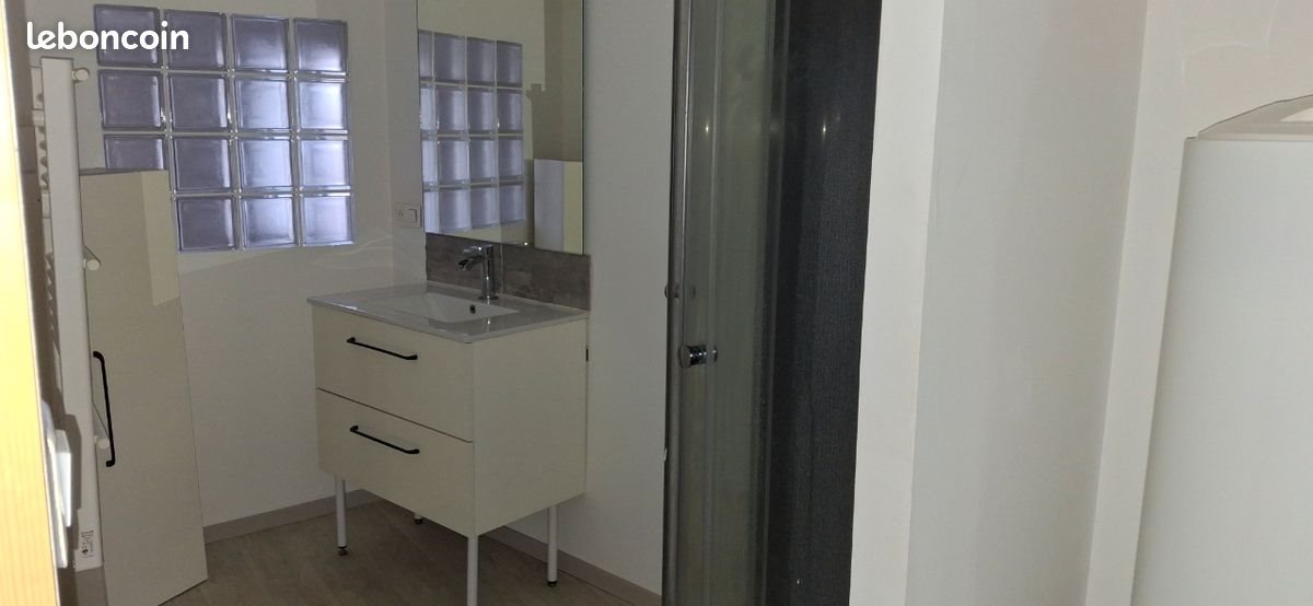 Maison à louer, 77m², Archingeay