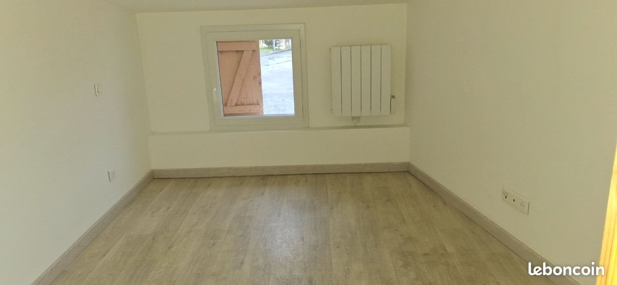 Maison à louer, 77m², Archingeay