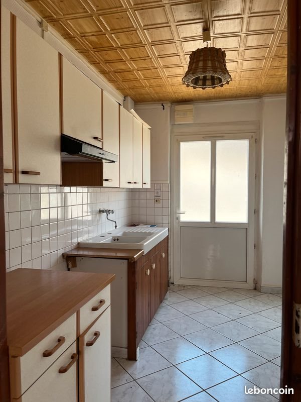 Appartement à louer, 43m², Jussy